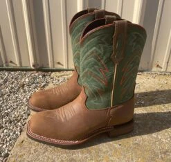 Dan Post Men's Arrowhead Barnyard Acid-Resistant Square Toe Boots DP6012